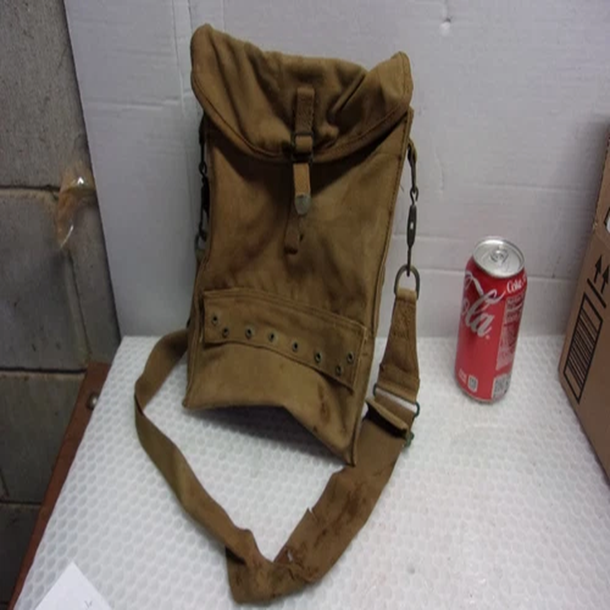 Vintage Canvas Fly Fishing Bag ,DISPLAY Old One
