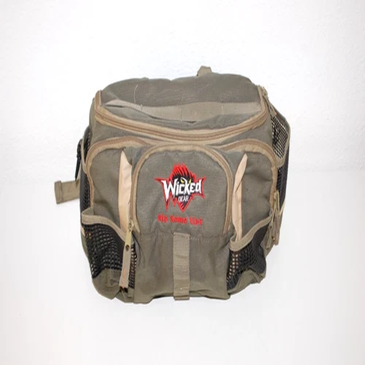 Wicked Gear Tackle Fishing Bag Gear w/ Zipper Pockets - Broken Buckle Tine