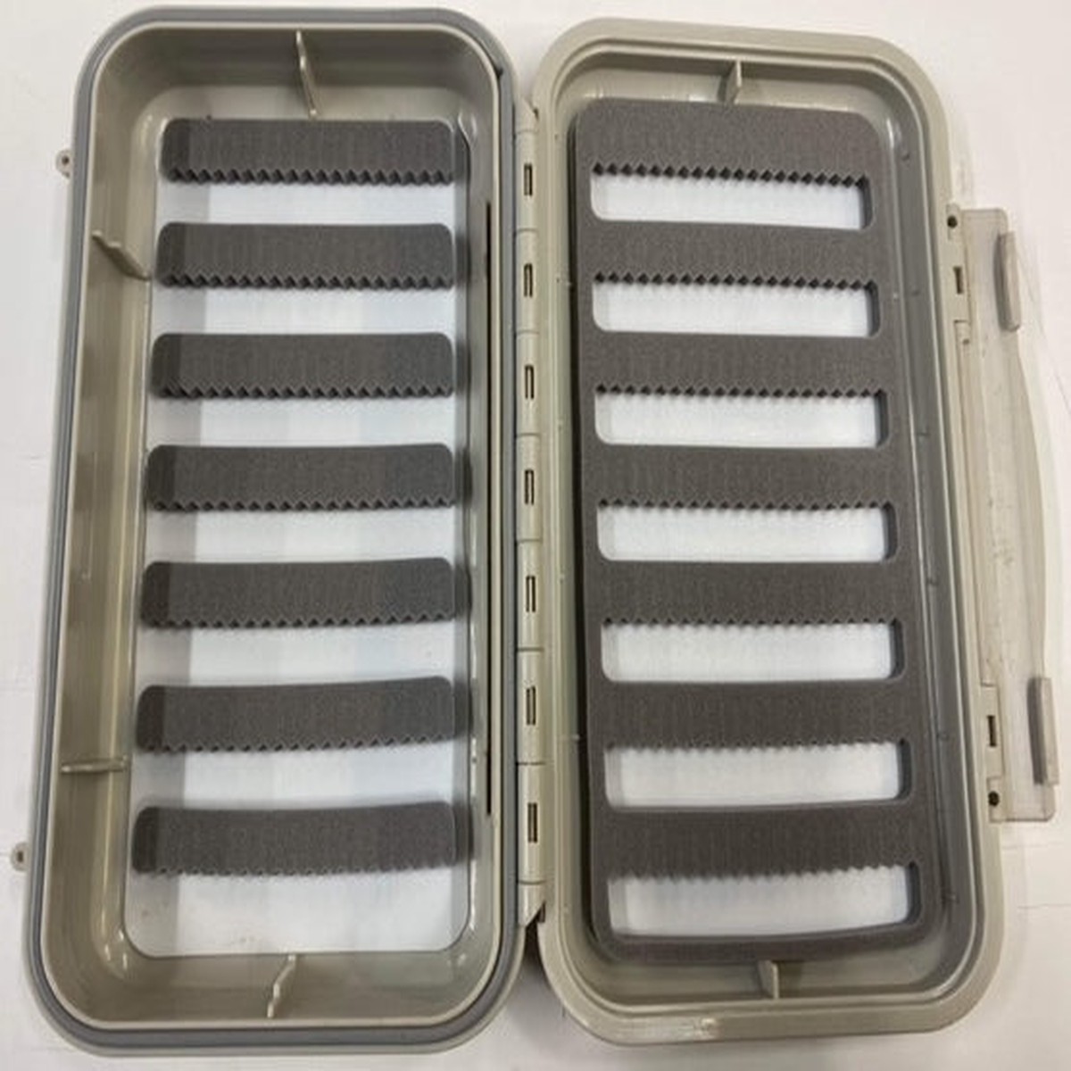 SFT 7 Row Slotted Large Fly Box